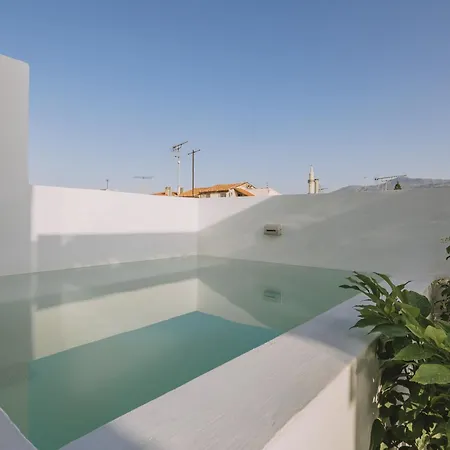 Minoos With Roof Pool *