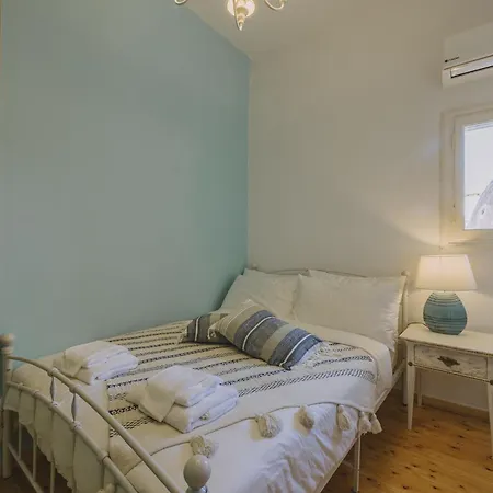 Minoos With Roof Pool Сasa de vacaciones